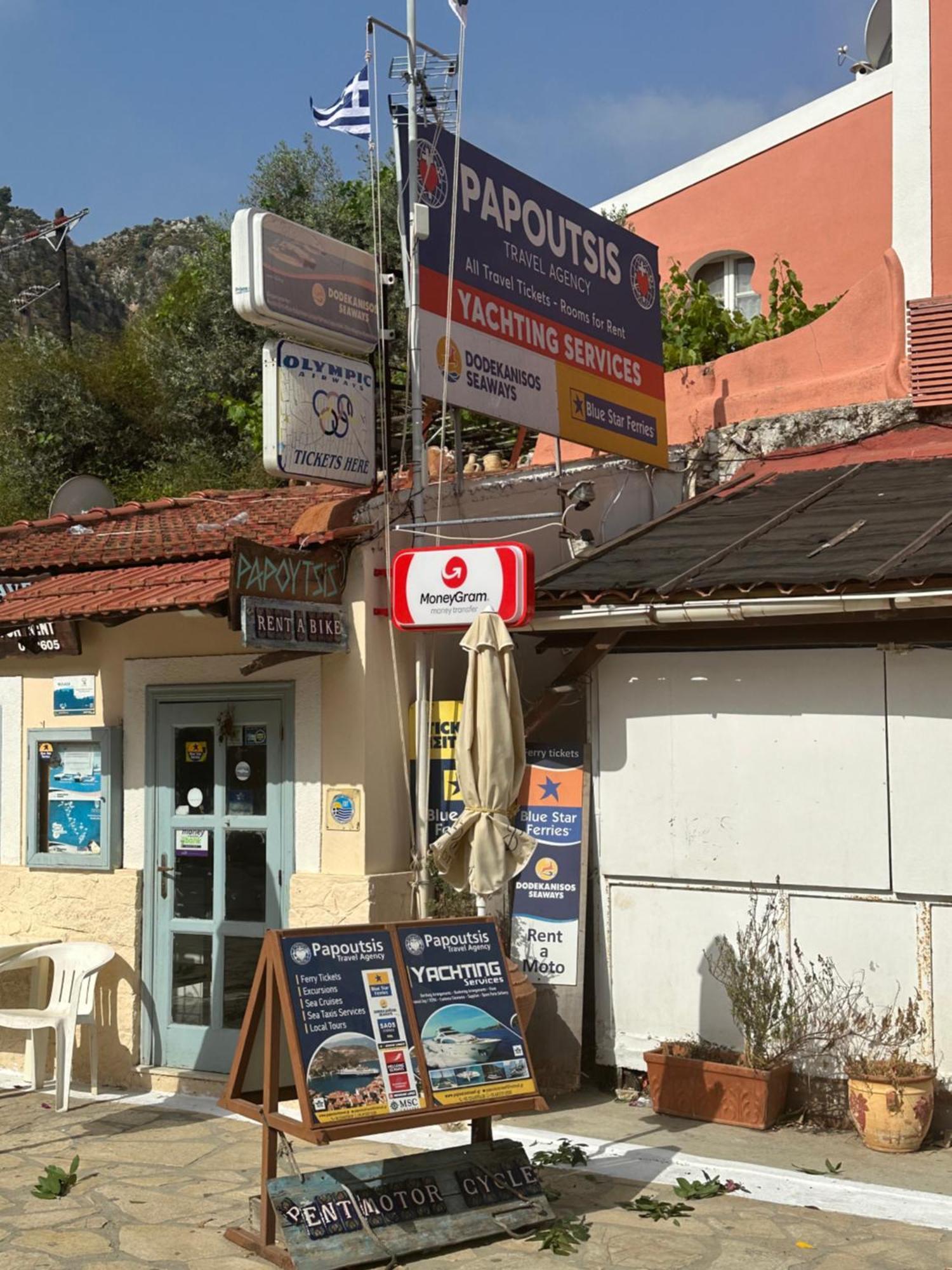 Castellorizon Pensione Meyísti Exterior foto